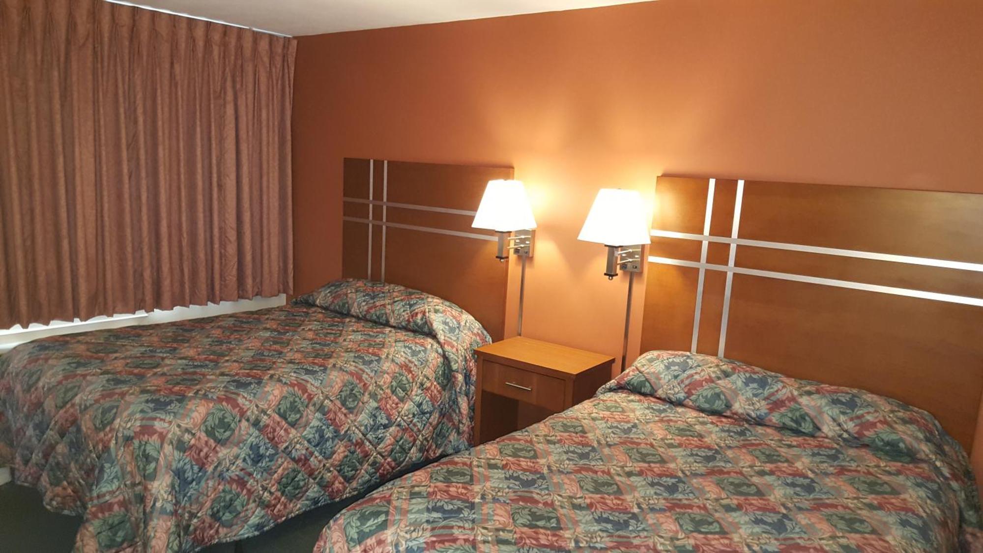 Travelers Lodge Marshall Habitación foto